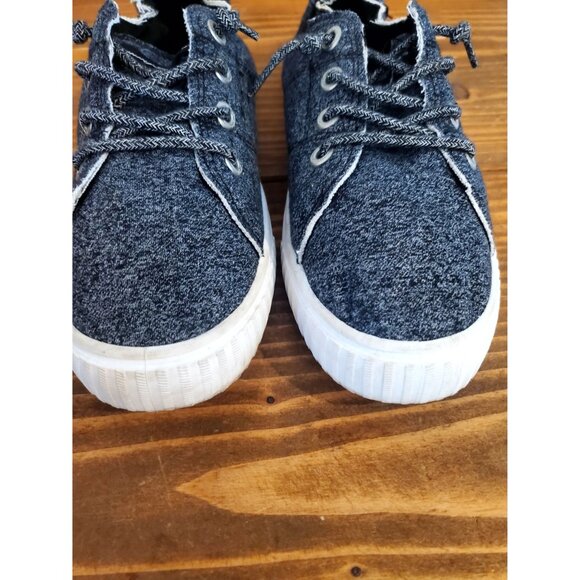 Tommy Bahama Womens Slip-On Sneakers Lace-Up Detail Heathered Gray Knit Size 7 - Picture 2 of 10